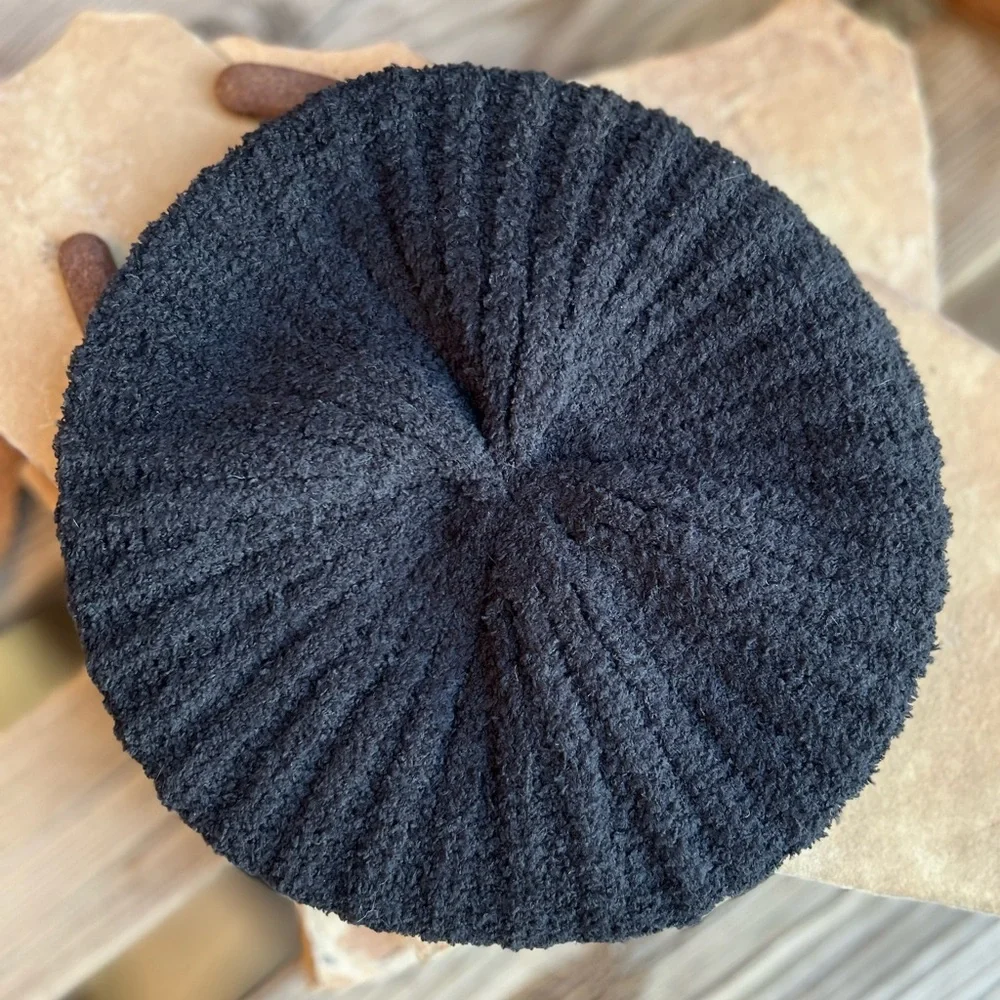 Black Beret Knit for Women NWT